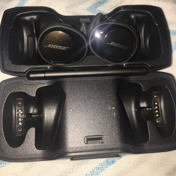 New Bose headphones - Picture 3 of 4